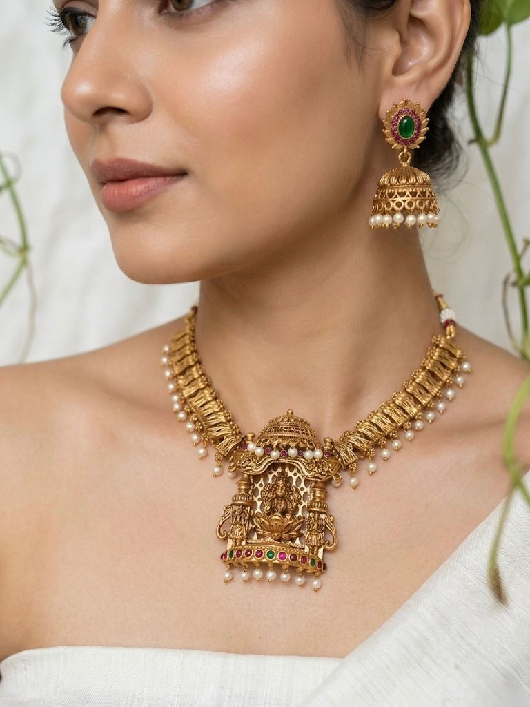 Antique Necklace Set