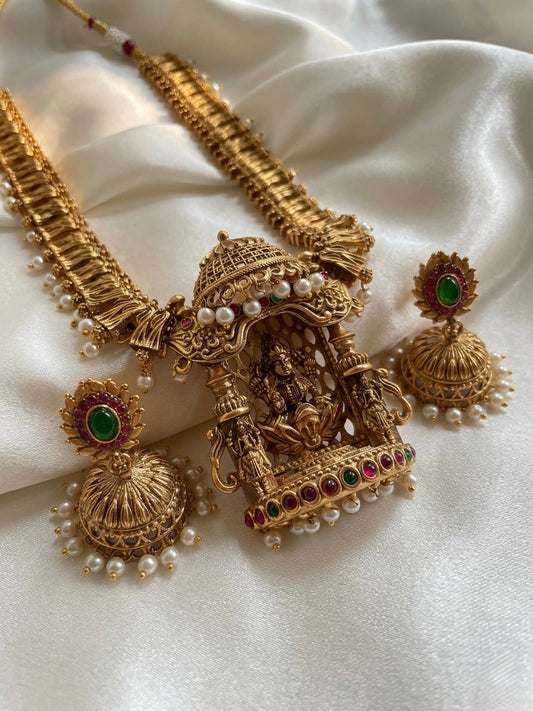Antique Necklace Set